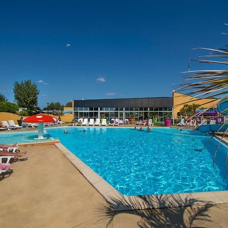 Готель Camping Sunissim Le Bel Air 5 Stars By Locatour Ле-Сабль-д'Олонн Екстер'єр фото