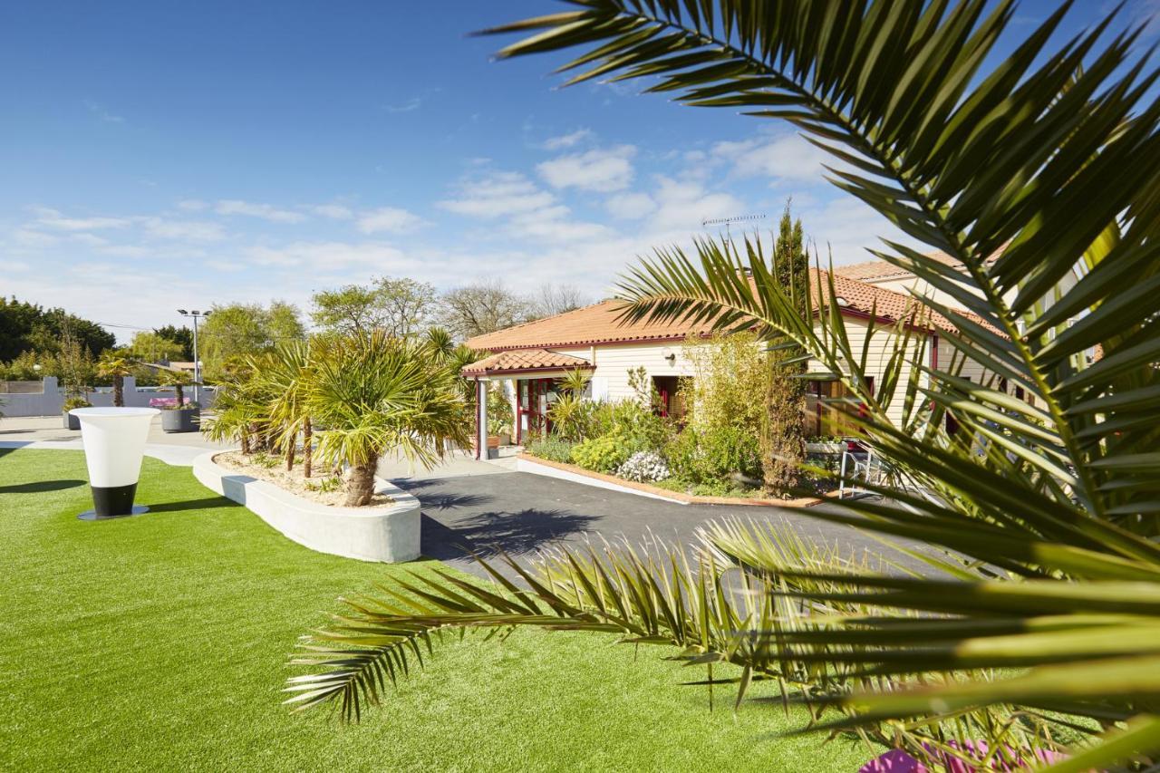 Готель Camping Sunissim Le Bel Air 5 Stars By Locatour Ле-Сабль-д'Олонн Екстер'єр фото